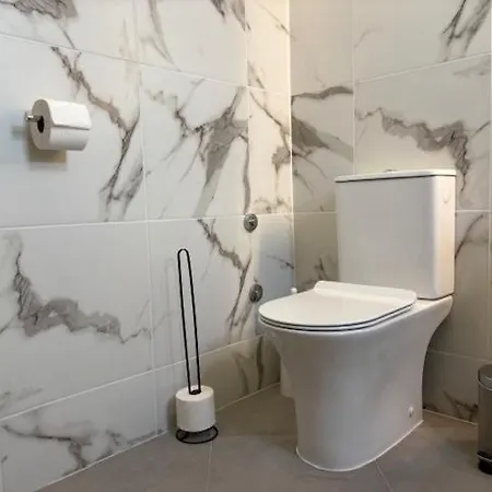 Private 3 Bedroom In Amazing Views Feriehus